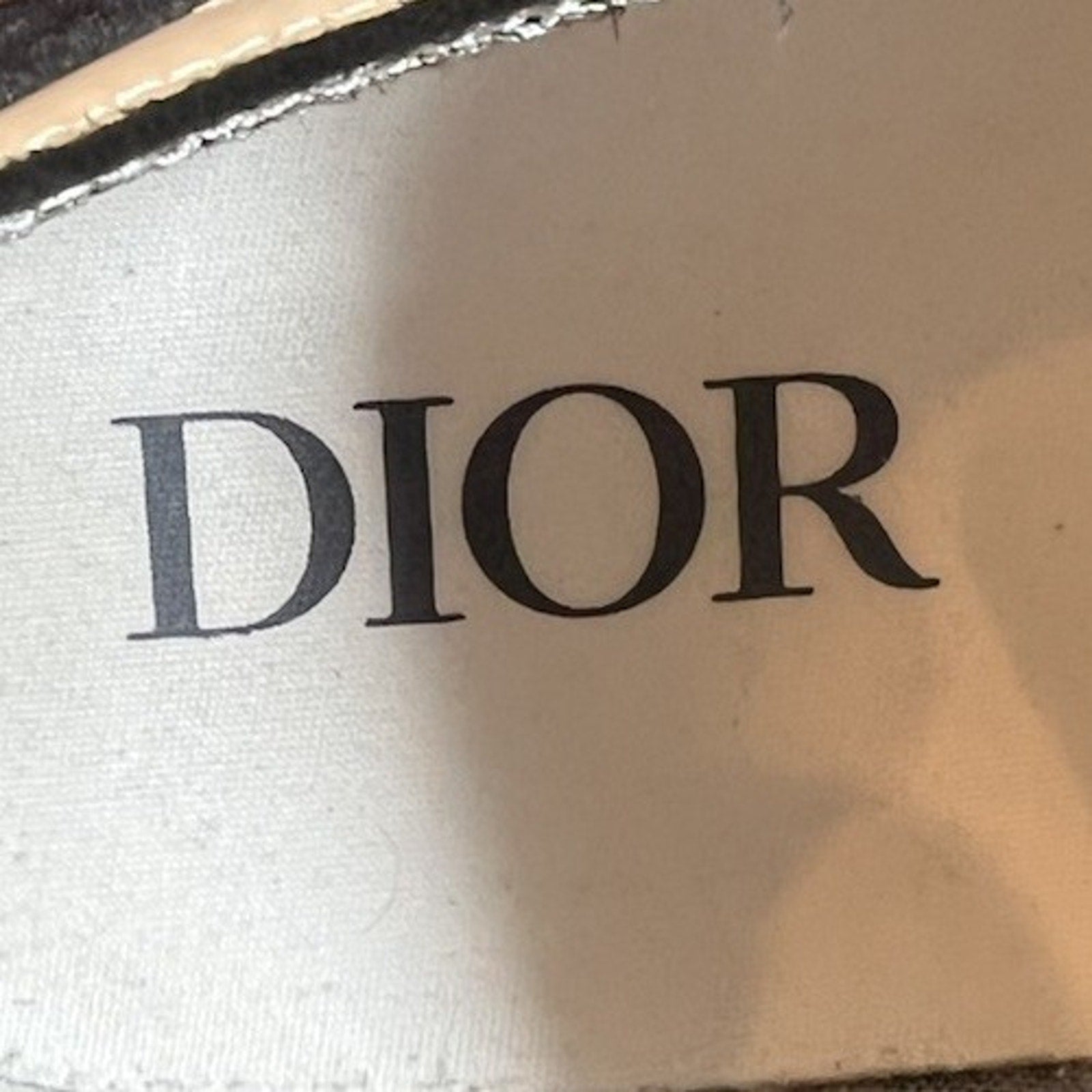 Size 40EU/7US - Dior B25 Oblique Runner