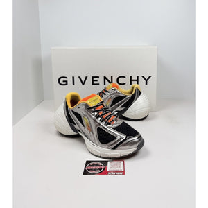 Size 39EU/6US - Givenchy TK-MX Runner