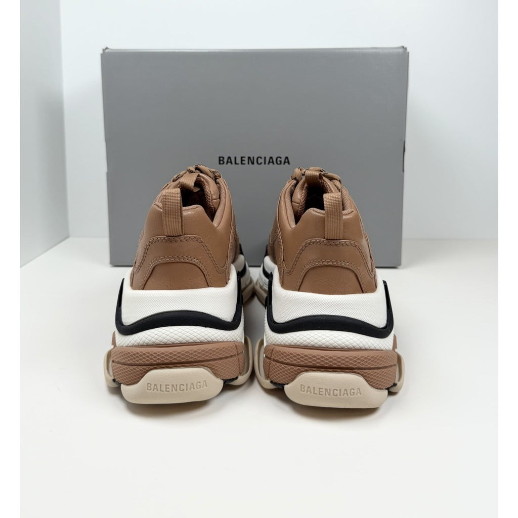 Size 40EU/7US- Balenciaga Triple S NEW