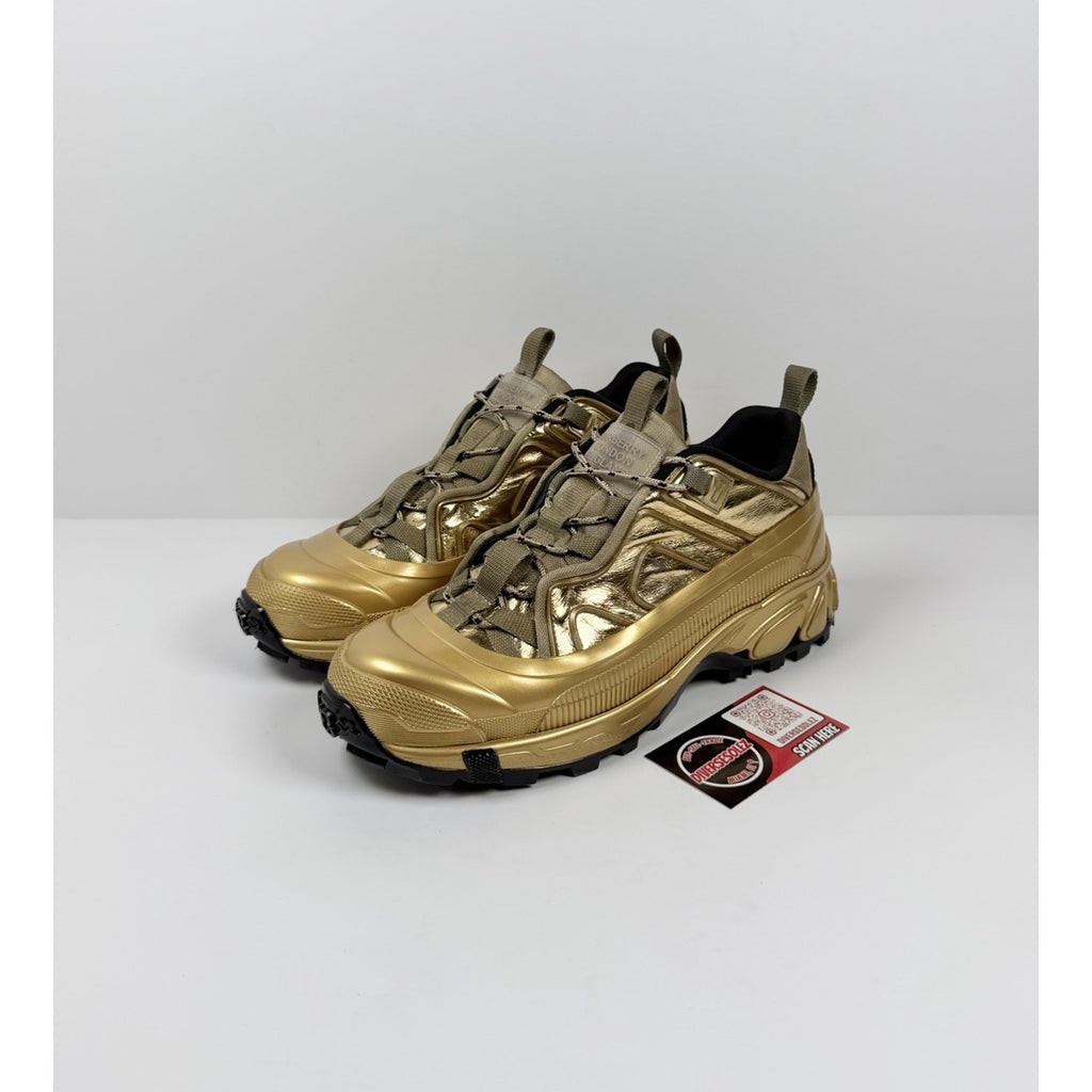 Size 41EU/8US - Burberry Arthur Gold Sneakers