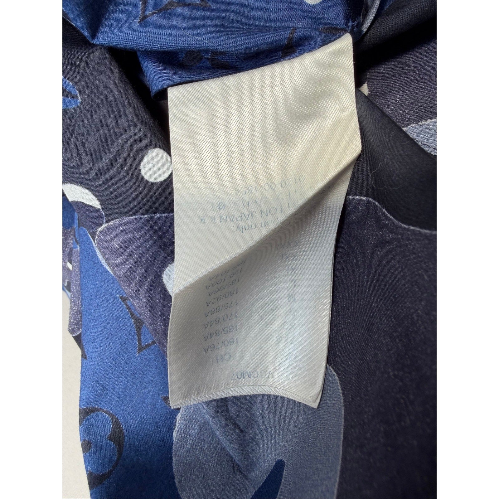 Size S - Louis Vuitton Camo Monogram Button Up