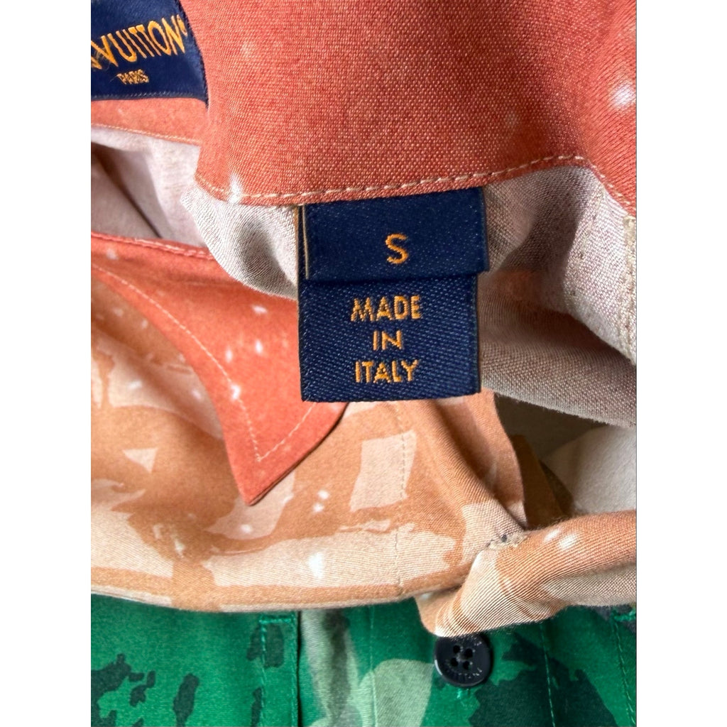 Size XL - Louis Vuitton alien button down shirt