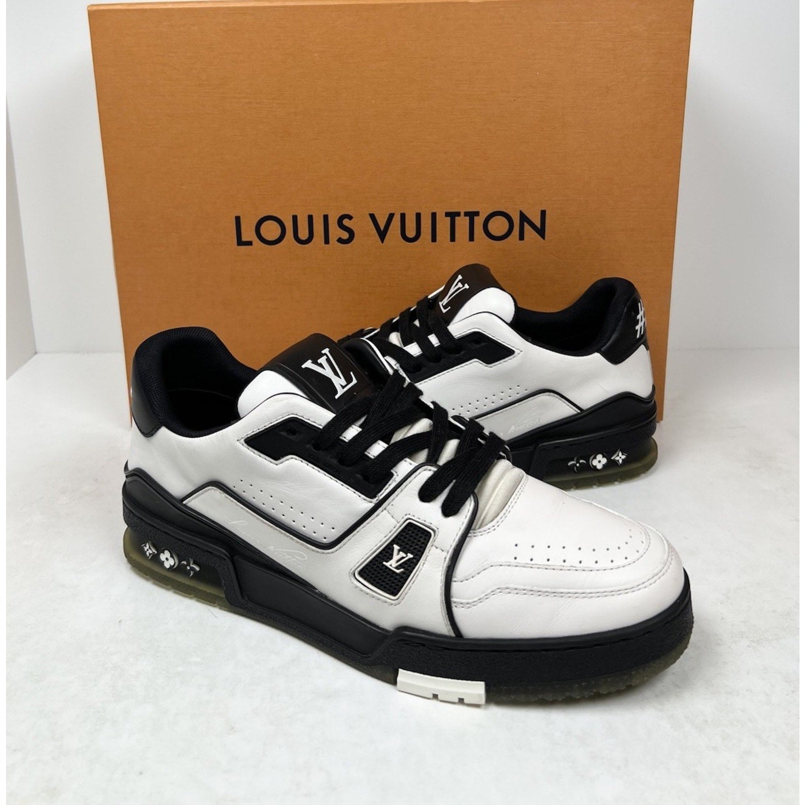 Size 6.5LV/8US - Louis Vuitton Trainer