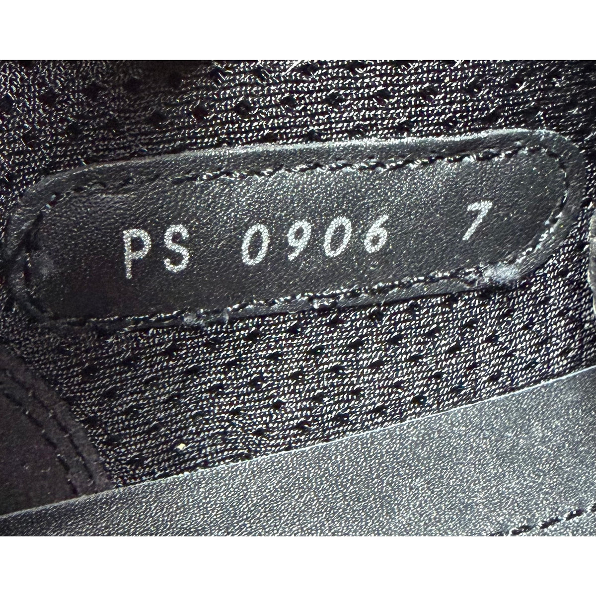 Size 7UK/8US - Prada Americas Cup Leather