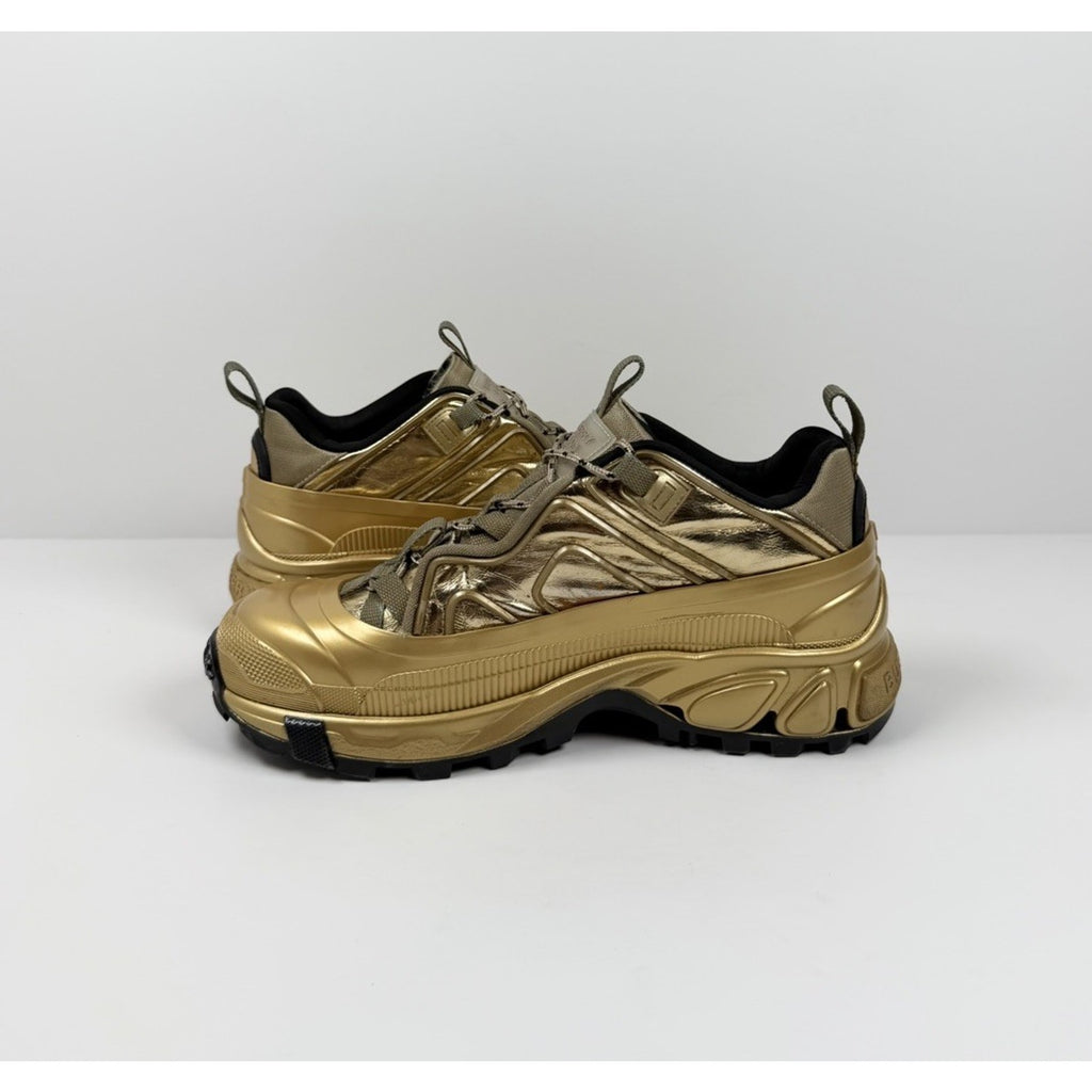 Size 41EU/8US - Burberry Arthur Gold Sneakers