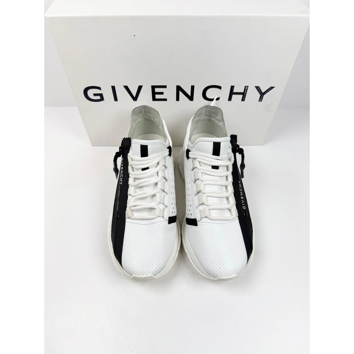Size 39EU/6US - Givenchy Spectre Zip Runner