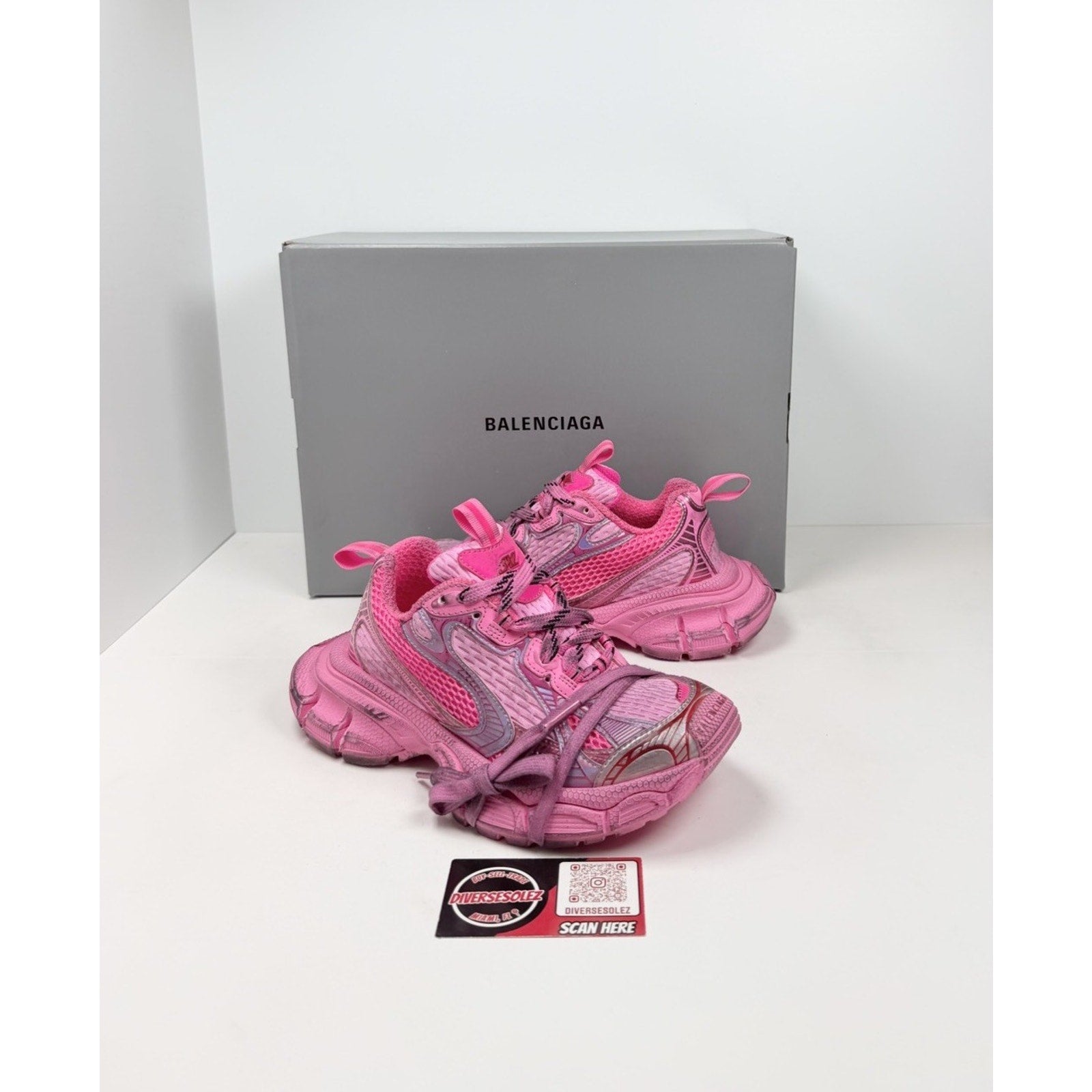 Size 34EU/4W - Balenciaga 3XL Pink Distressed NEW