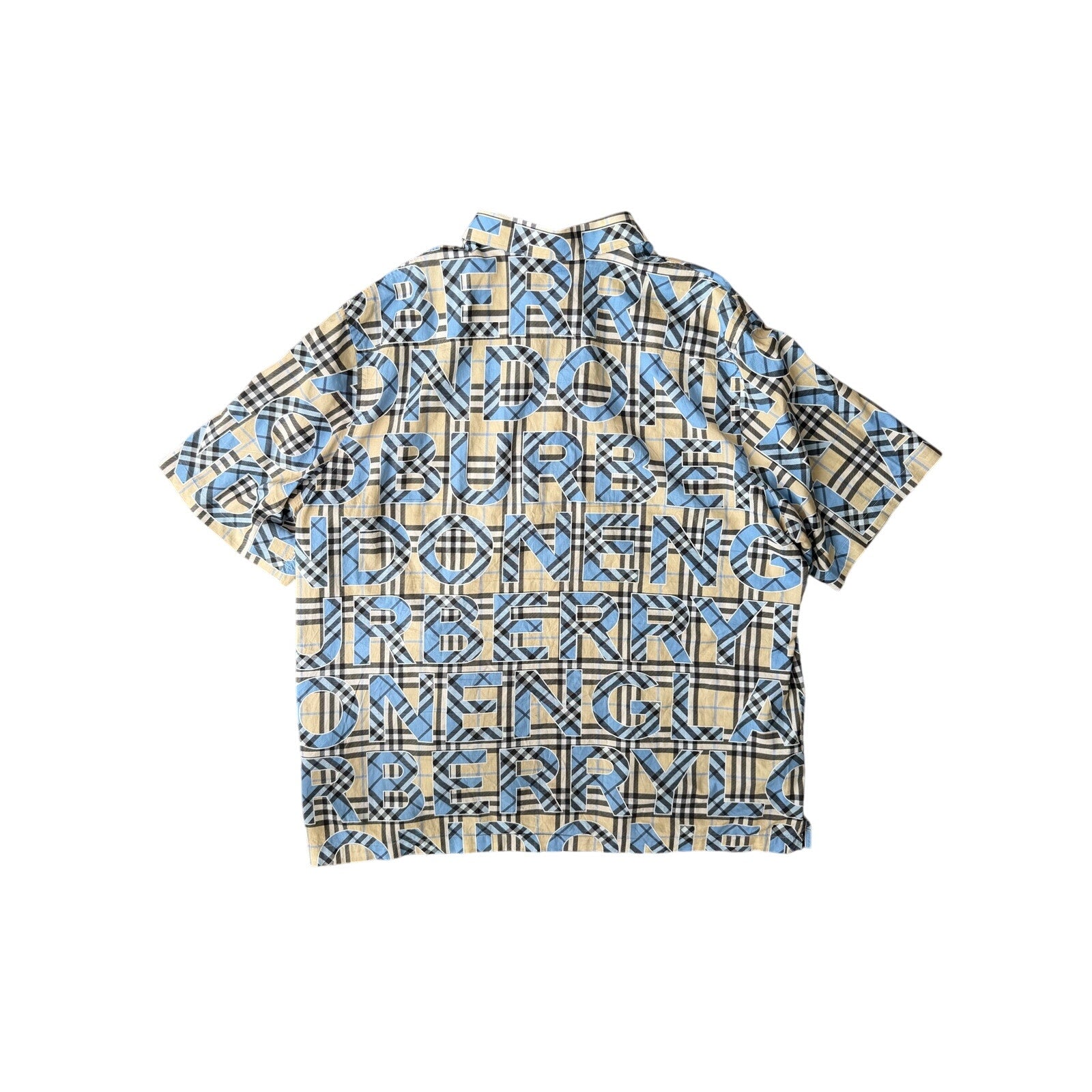 Size 2XL - Burberry Check Button Up Shirt