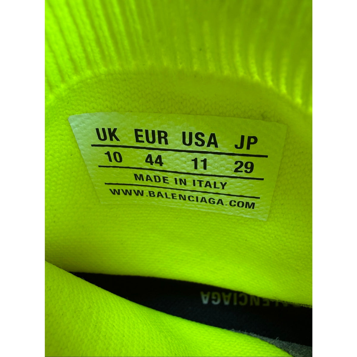 Size 44EU/11US - Balenciaga speed neon trainer NEW!