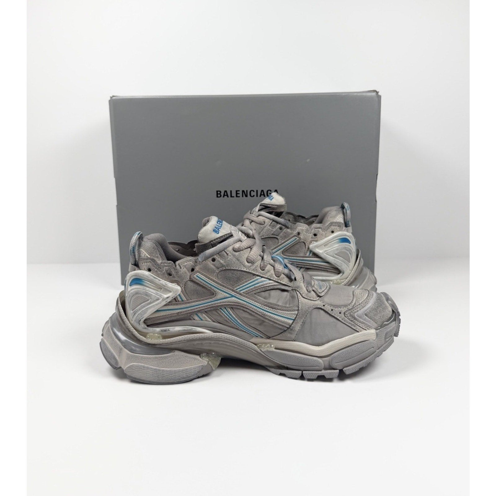 Size 39EU/9W - Balenciaga Runner Womens  NEW