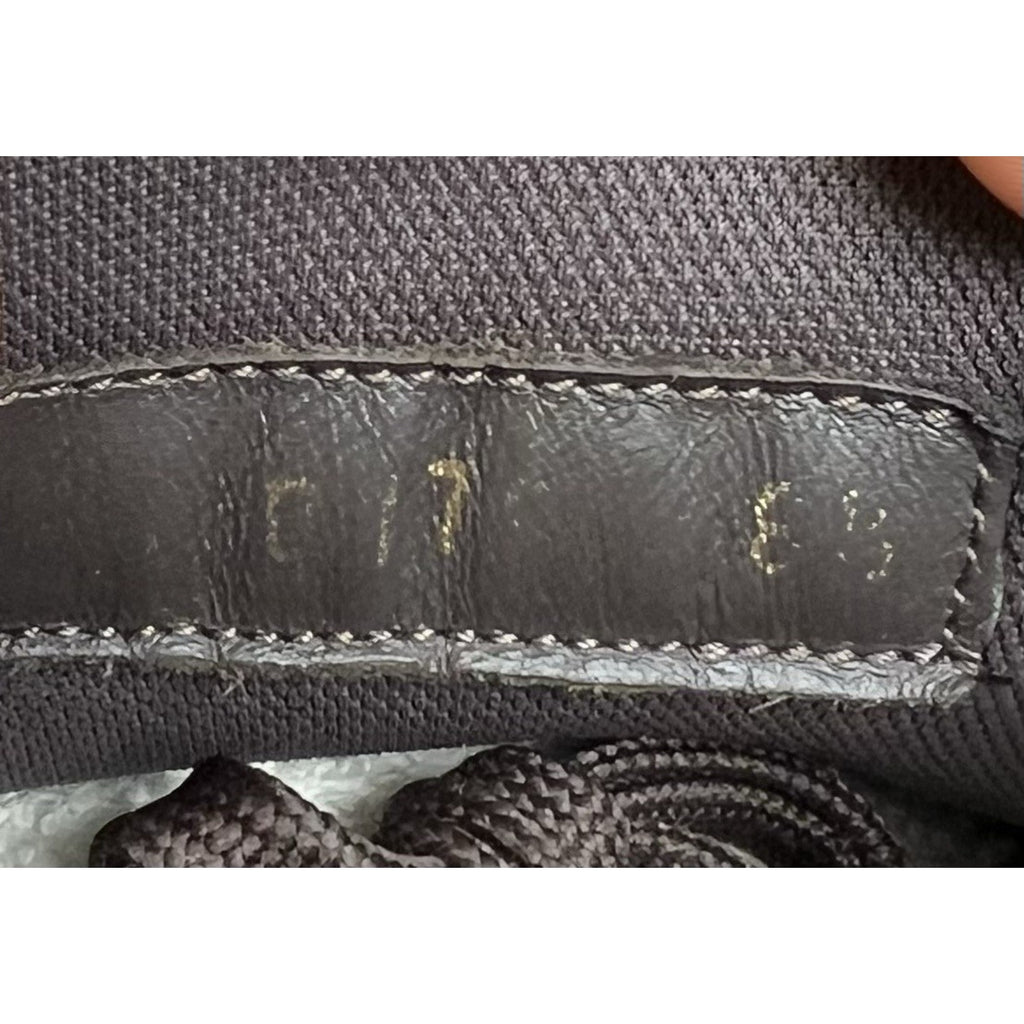 Size 8.5LV/9.5US - Louis Vuitton Brown Suede Monogram