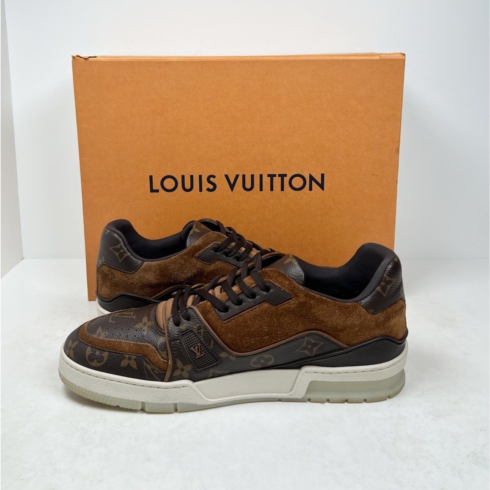Size 8.5LV/9.5US - Louis Vuitton Brown Suede Monogram