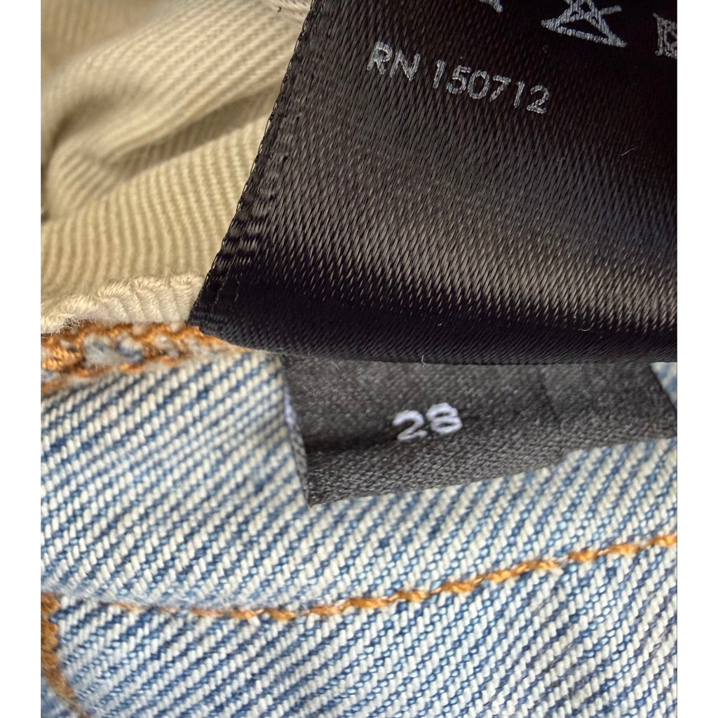 Size 28 - Amiri Serif Logo Jeans