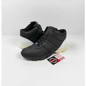 Size 42EU/9US - Chanel Black White High Top