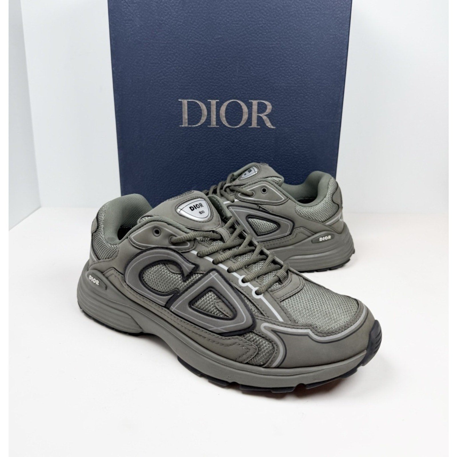 Size 41EU/8US - Dior B30 Reflective Olive Sneakers🫒 Retail $1,150!