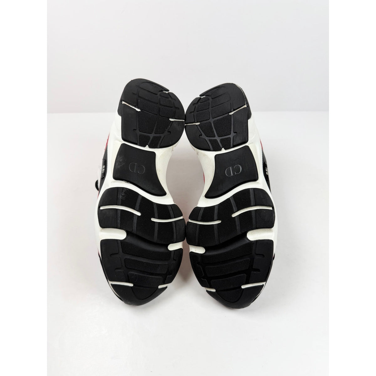 Size 41EU/8US - Dior B22 White Red