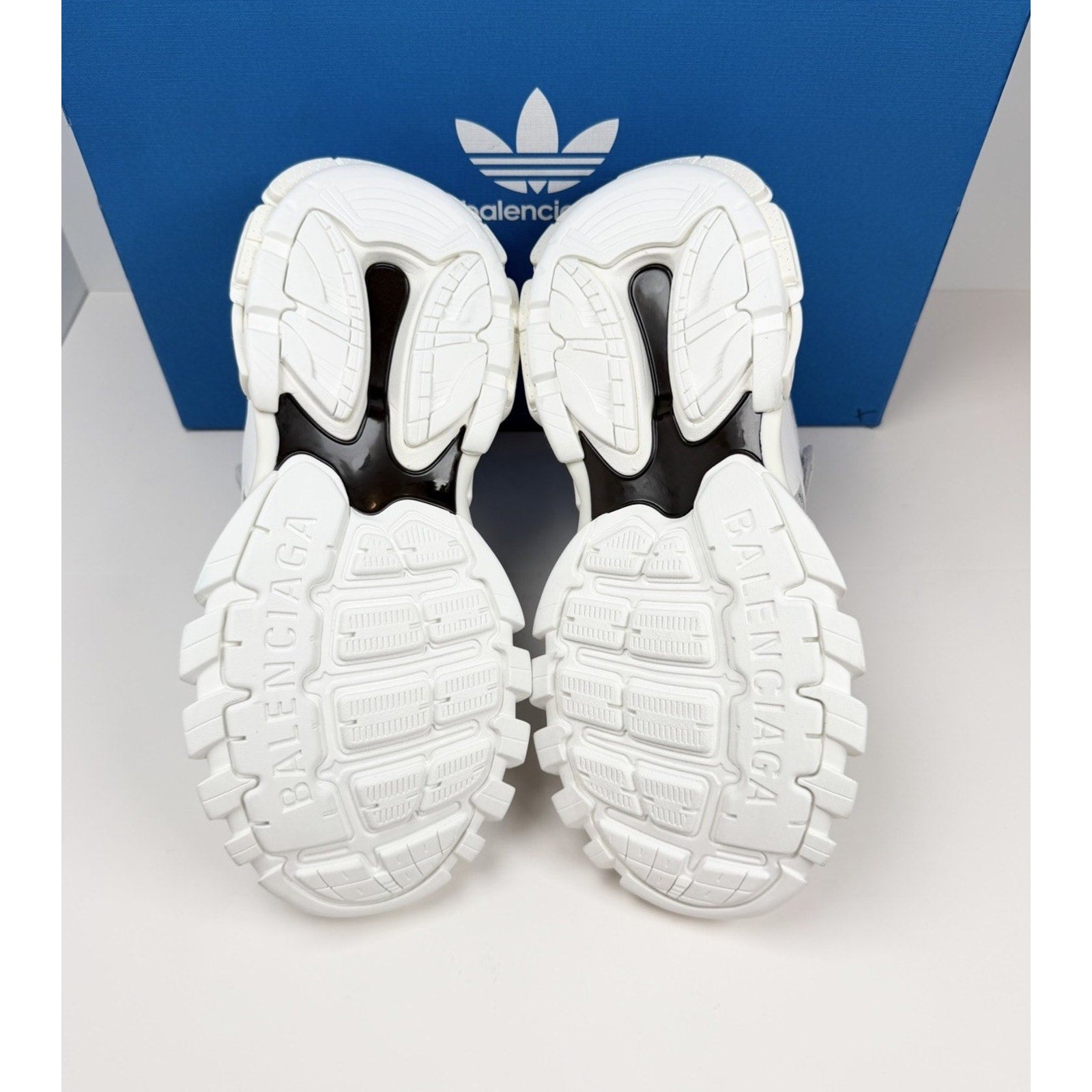 Size 42EU/9US - Balenciaga x adidas Track Forum High NEW