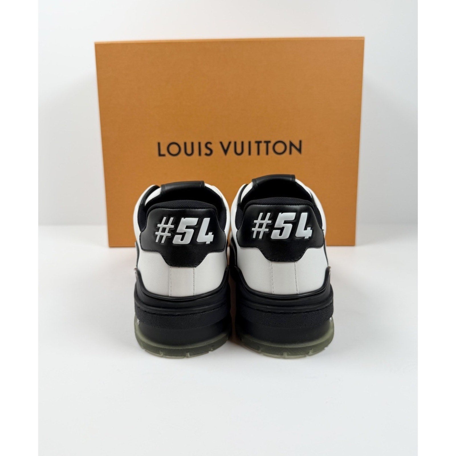 Size 7UK/8US - Louis Vuitton White Black Trainer NEW