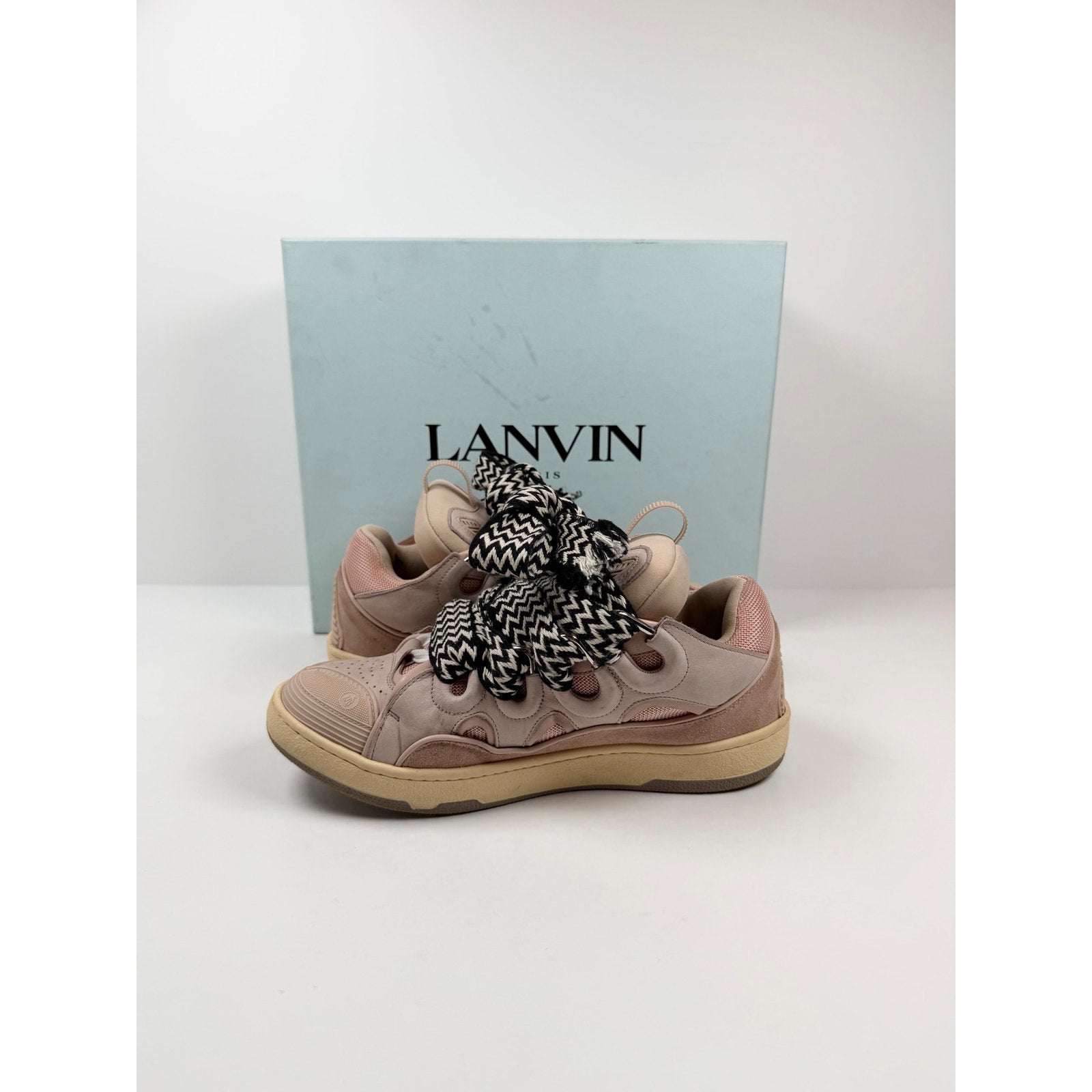 Size 42EU/9US - Lanvin Curb Pink Sneakers