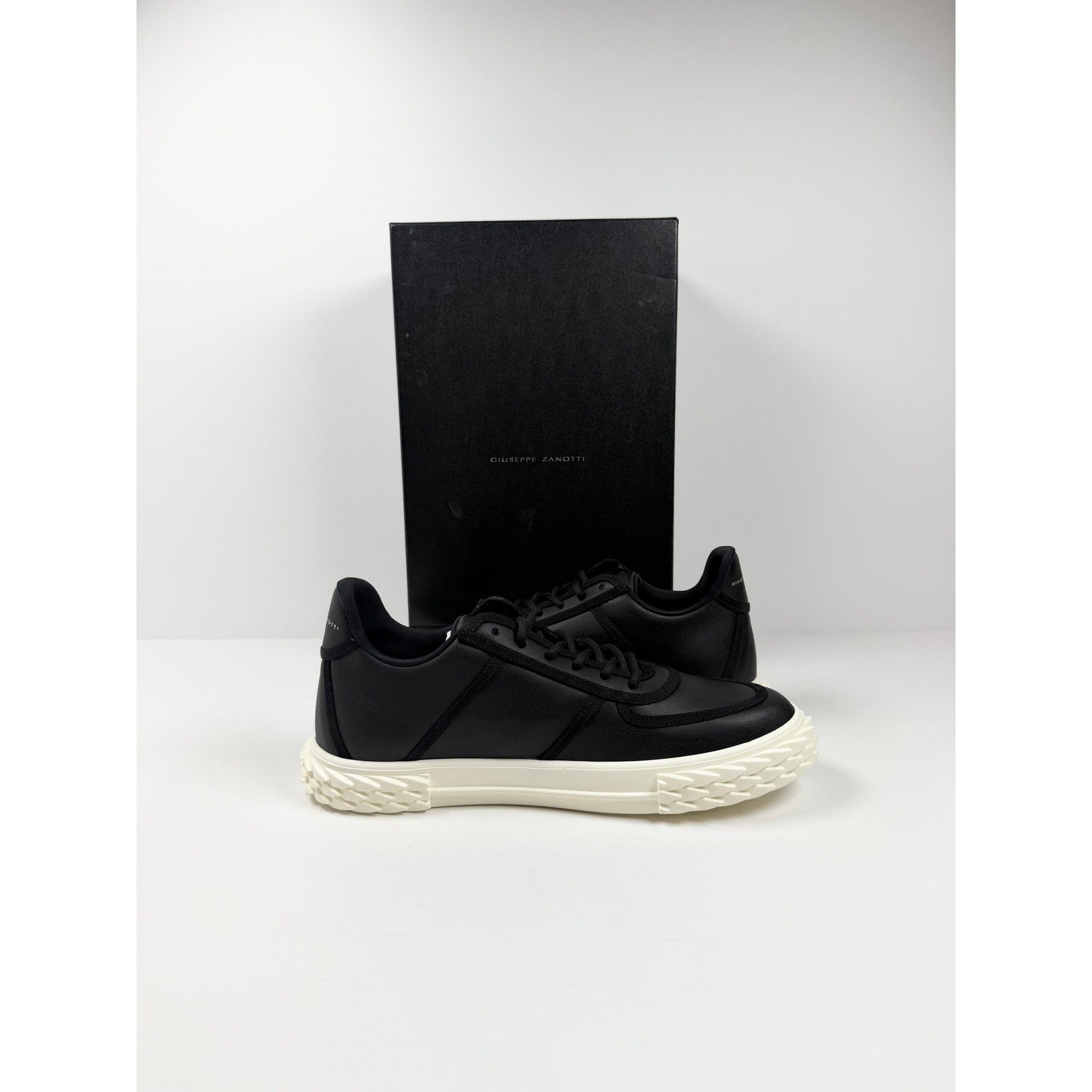 Size 41EU/8US - Giuseppe Zanotti Trainers NEW