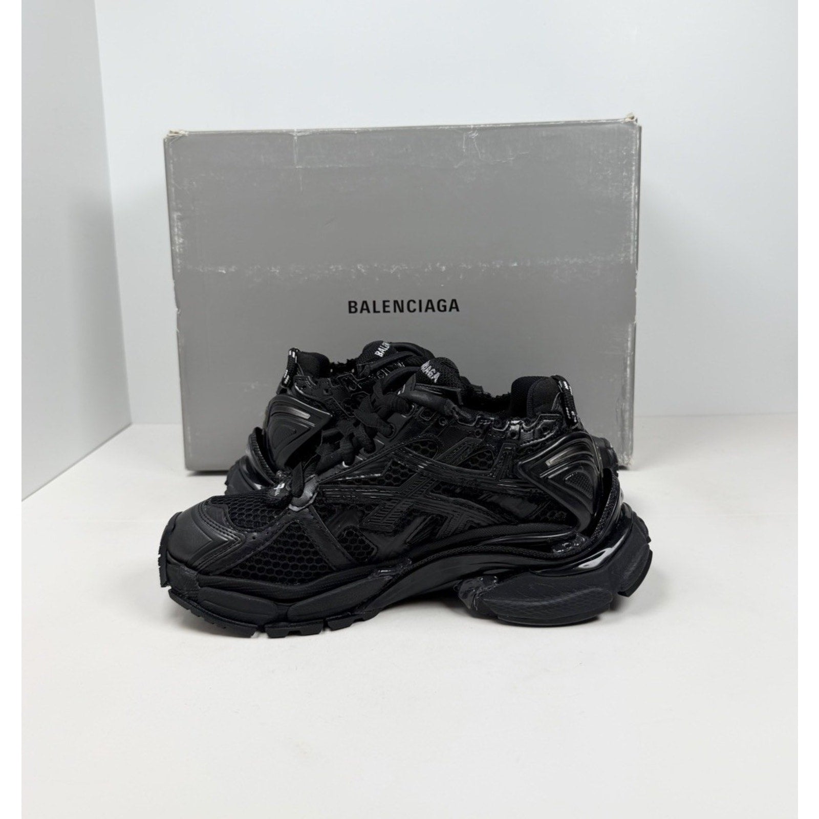 Size 35EU/5W - Balenciaga Runner NEW