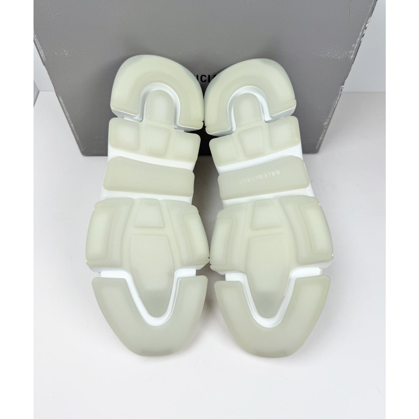 Size 47EU/14US - Balenciaga Speed 2.0 Triple White NEW
