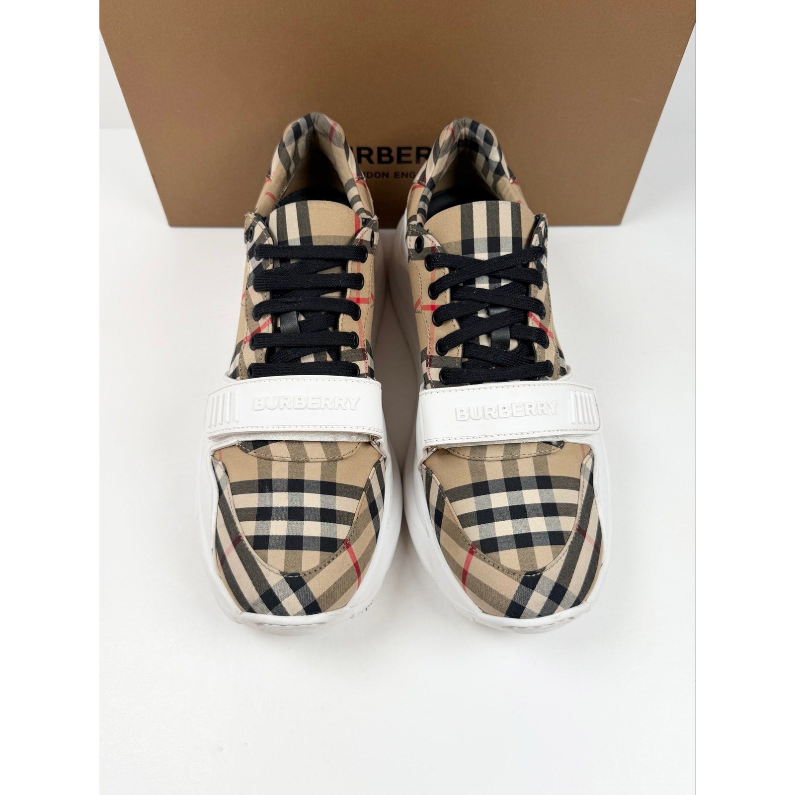 Size 45EU/12US - Burberry Ramsey Vintage Check