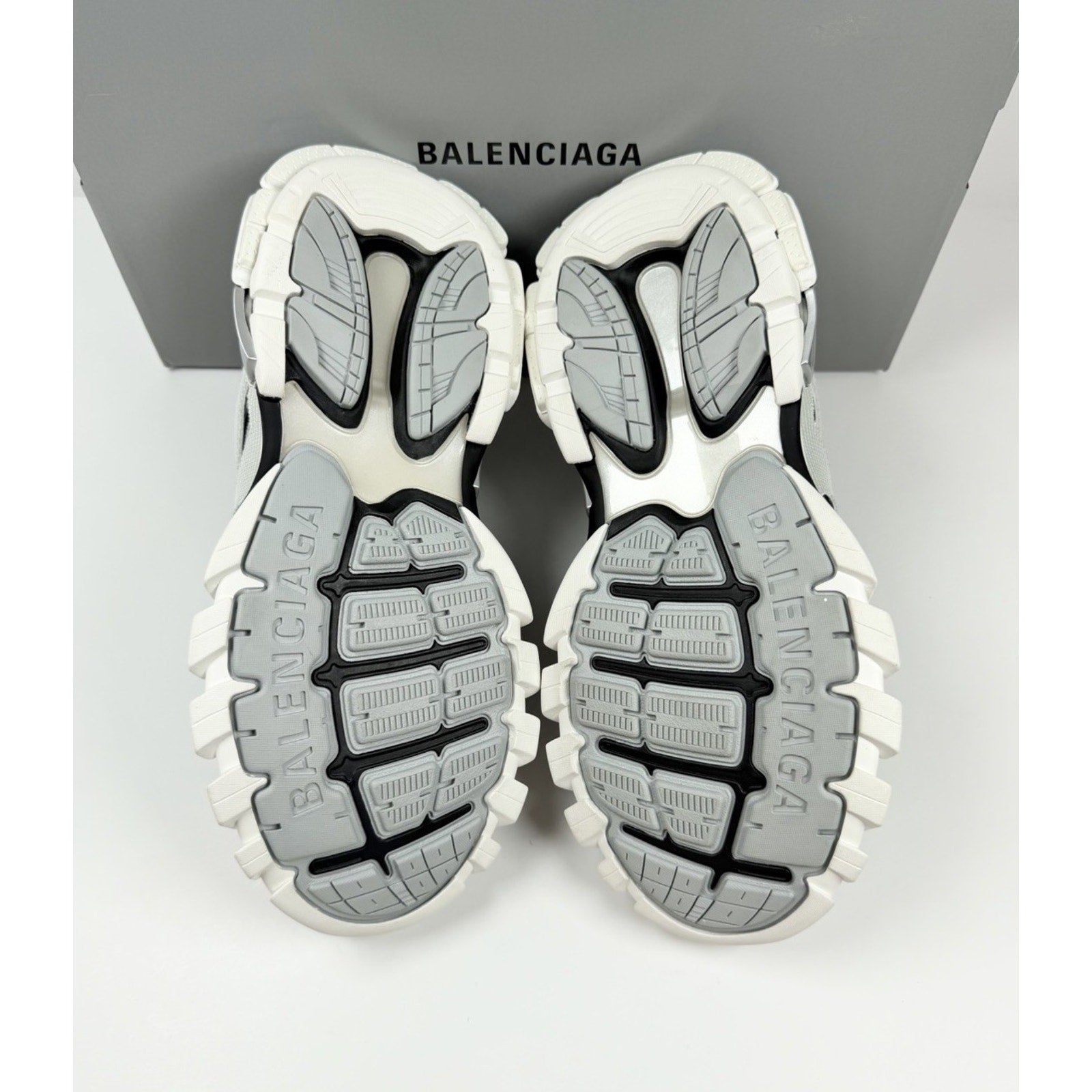 Size 43EU/10US - Balenciaga Track Metallic Silver NEW