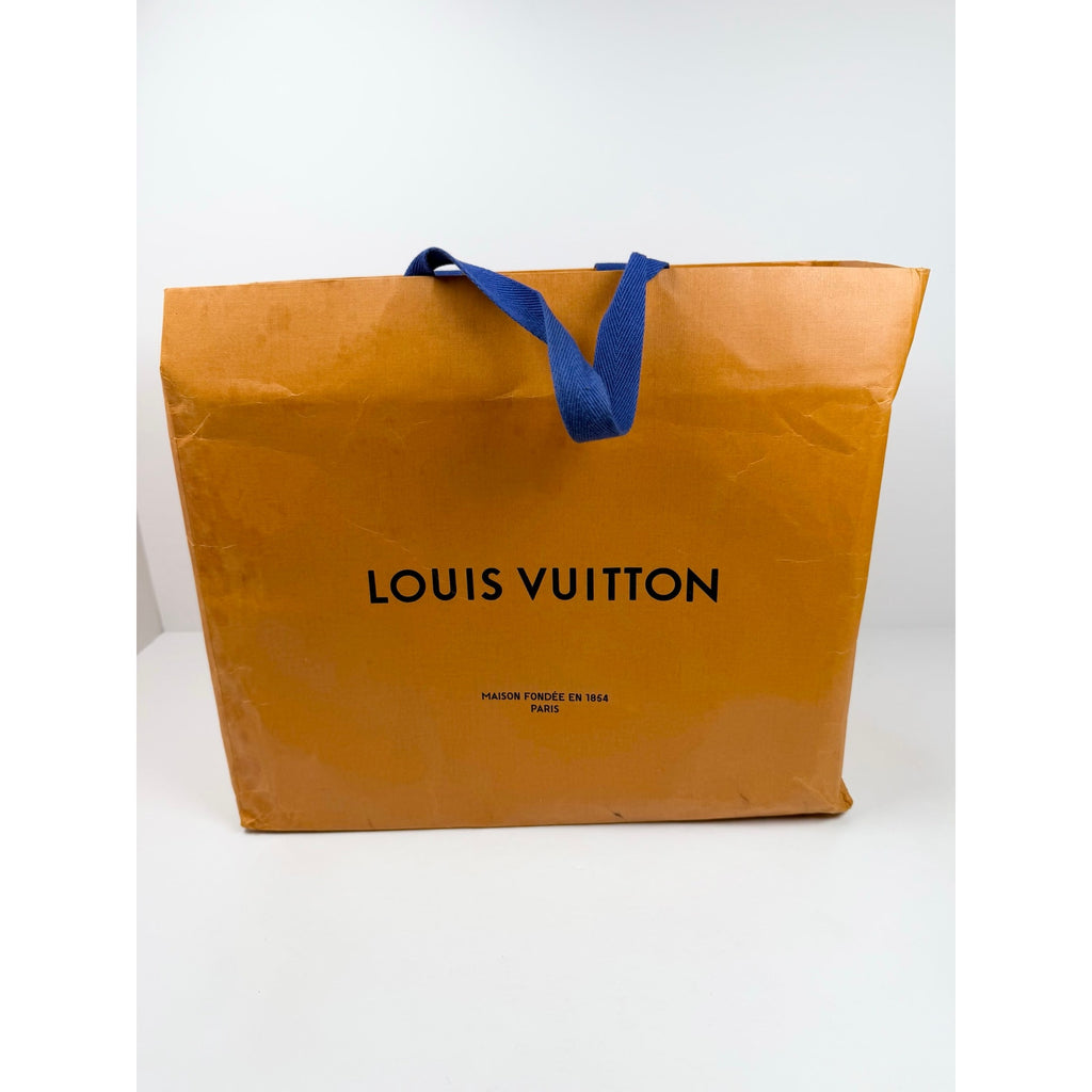 Size 6.5W - Louis Vuitton Damier High NEW!