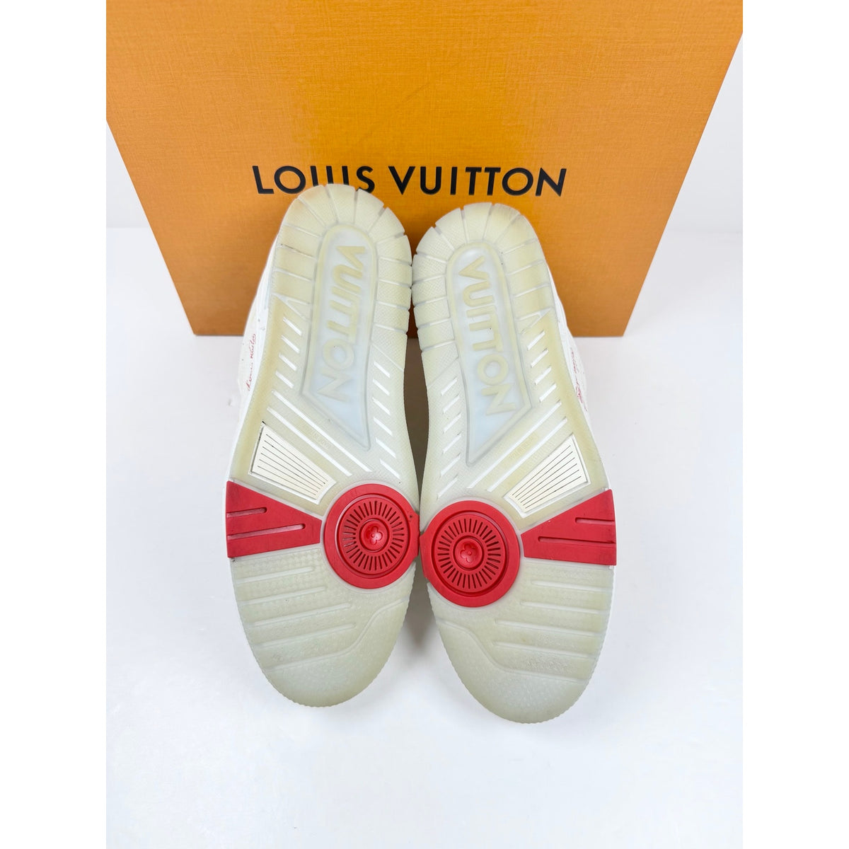 Size 8UK/9US - Louis Vuitton Multicolor Trainer