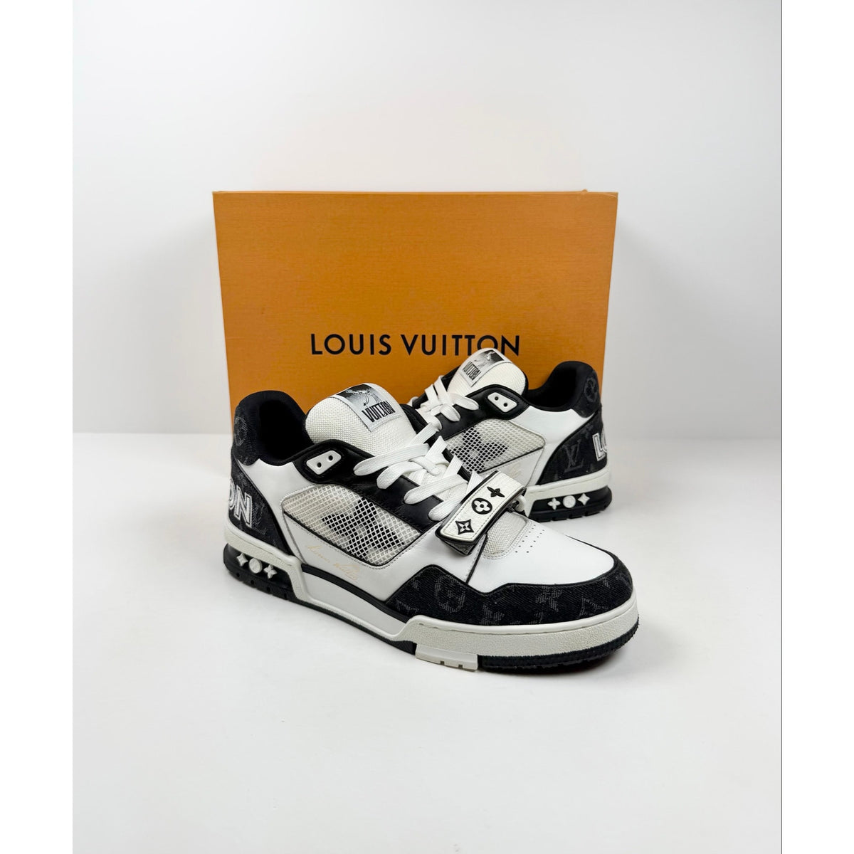 Size 9LV/10US - Louis Vuitton Strap Trainer