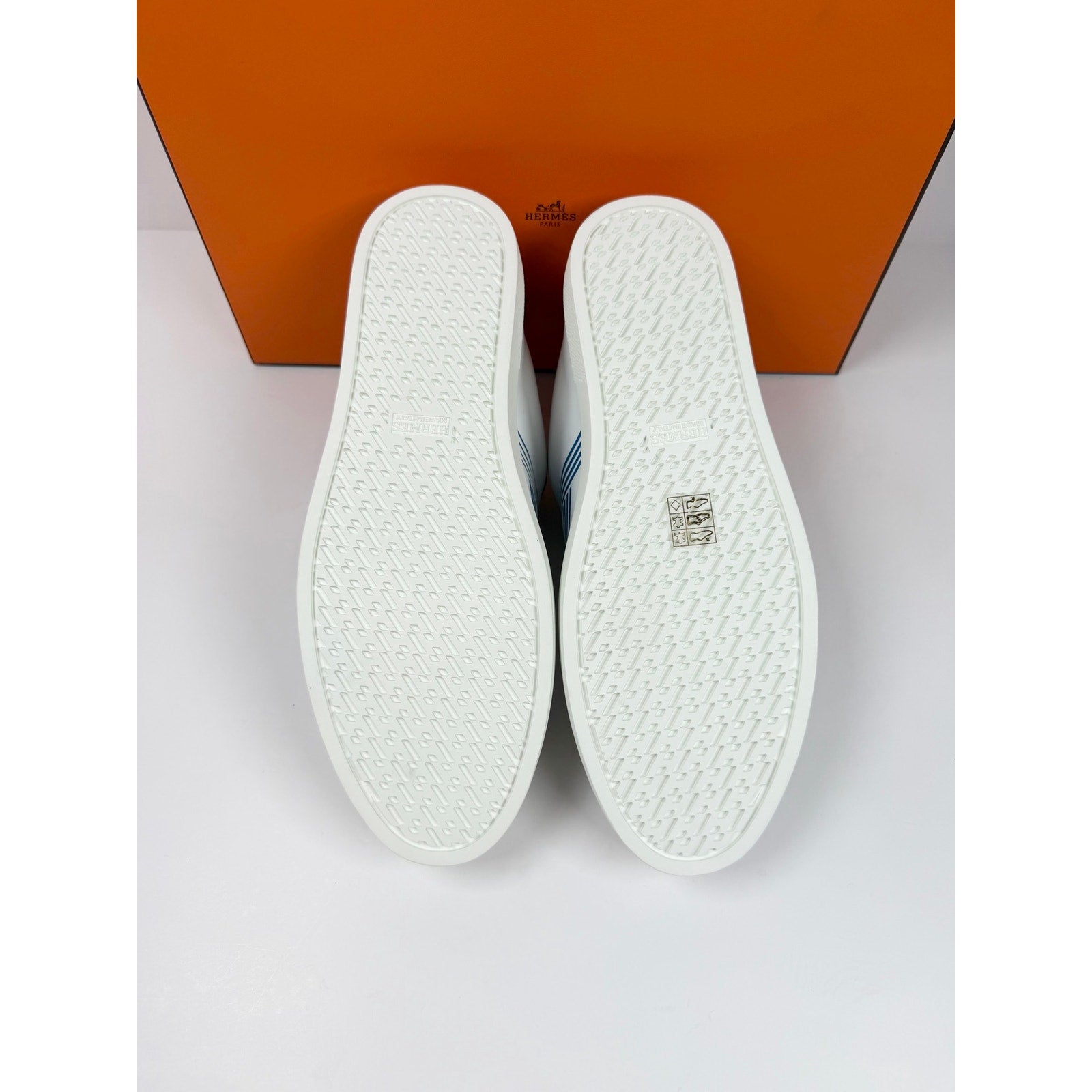 Size 8.5 - Hermes Advantage White Blue Leather Sneakers NEW