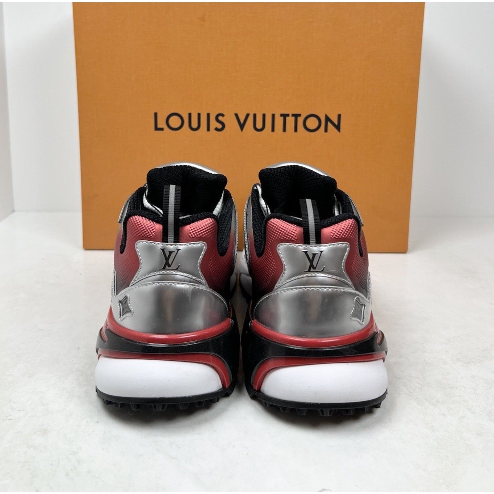 Size 6LV/7US - Louis Vuitton Runner Tatic Silver/Red