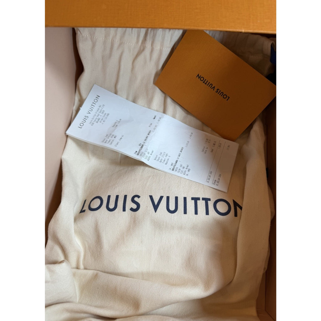 Size 8LV/9US - Louis Vuitton Skate Green Like New
