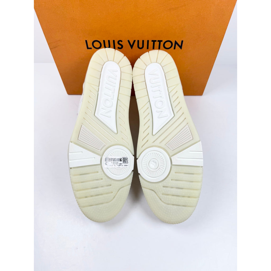 Size 10LV/11US - Louis Vuttton Signature White NEW!