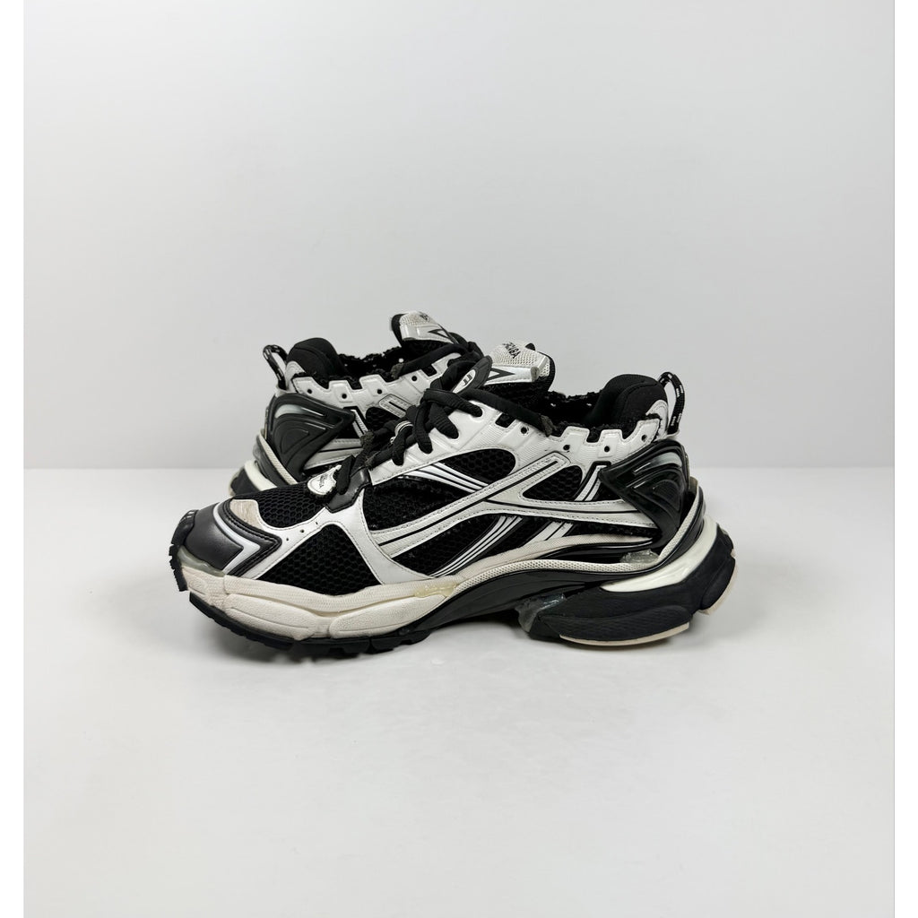 Size 44EU/11US - Balenciaga Runner Black White