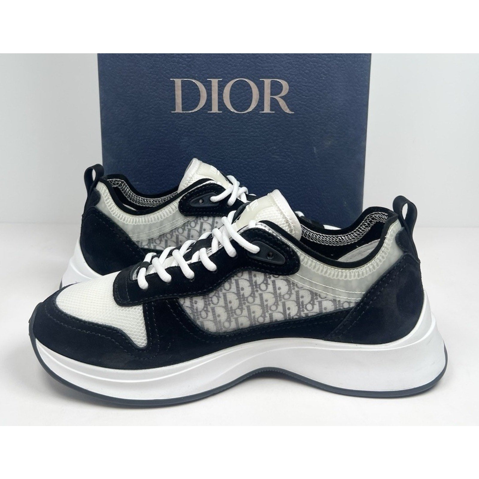Size 40EU/7US - Dior B25 Oblique Runner