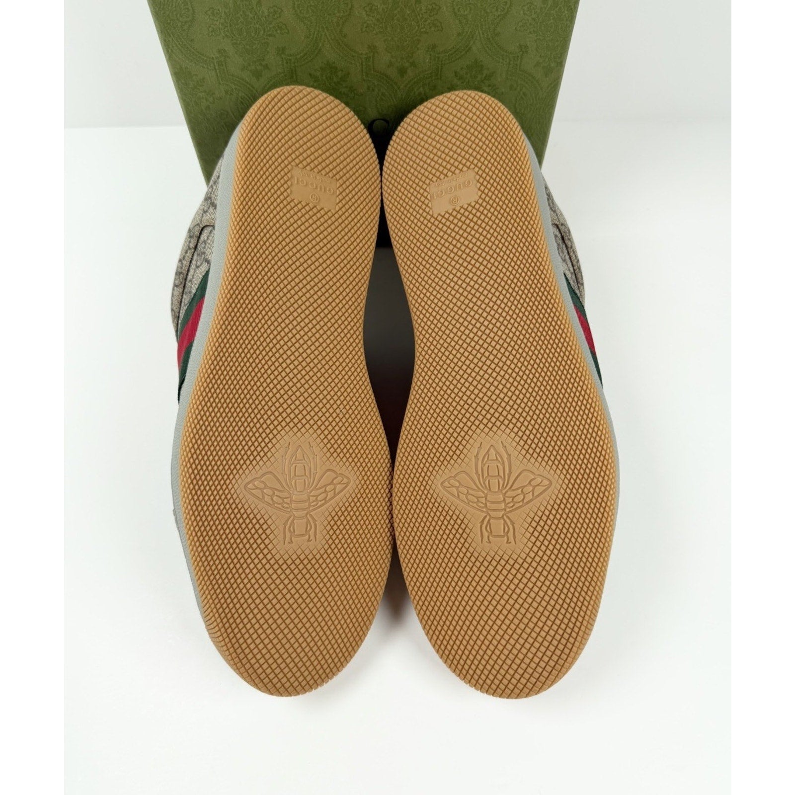 Size 8.5US - Gucci Screener Beige Monogram NEW