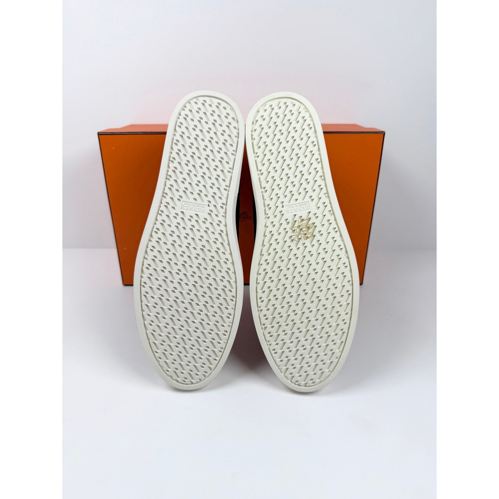 Size 8.5 - Hermes Quicker Leather Sneakers NEW