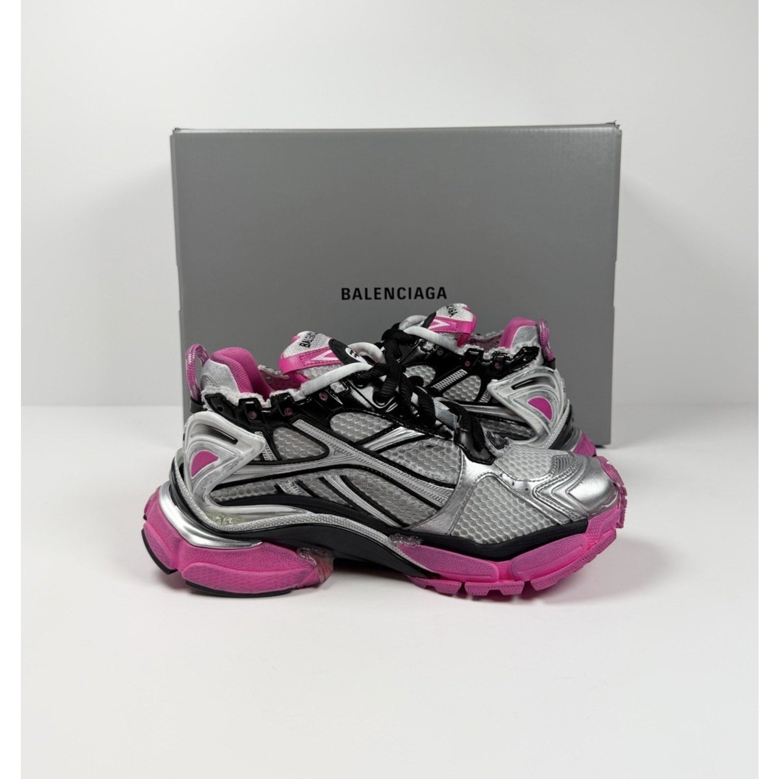 Size 37EU/7W - Balenciaga Runner Black Pink NEW