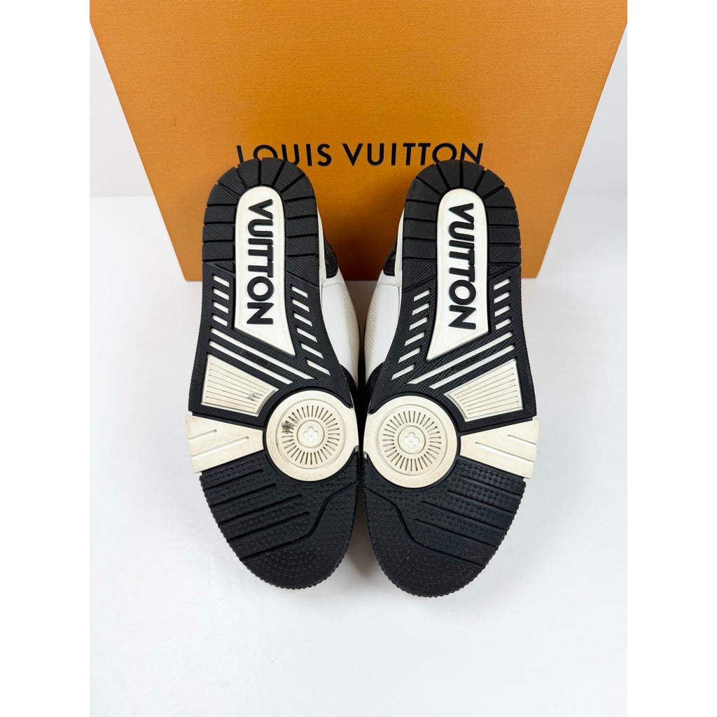Size 9LV/10US - Louis Vuitton Strap Trainer