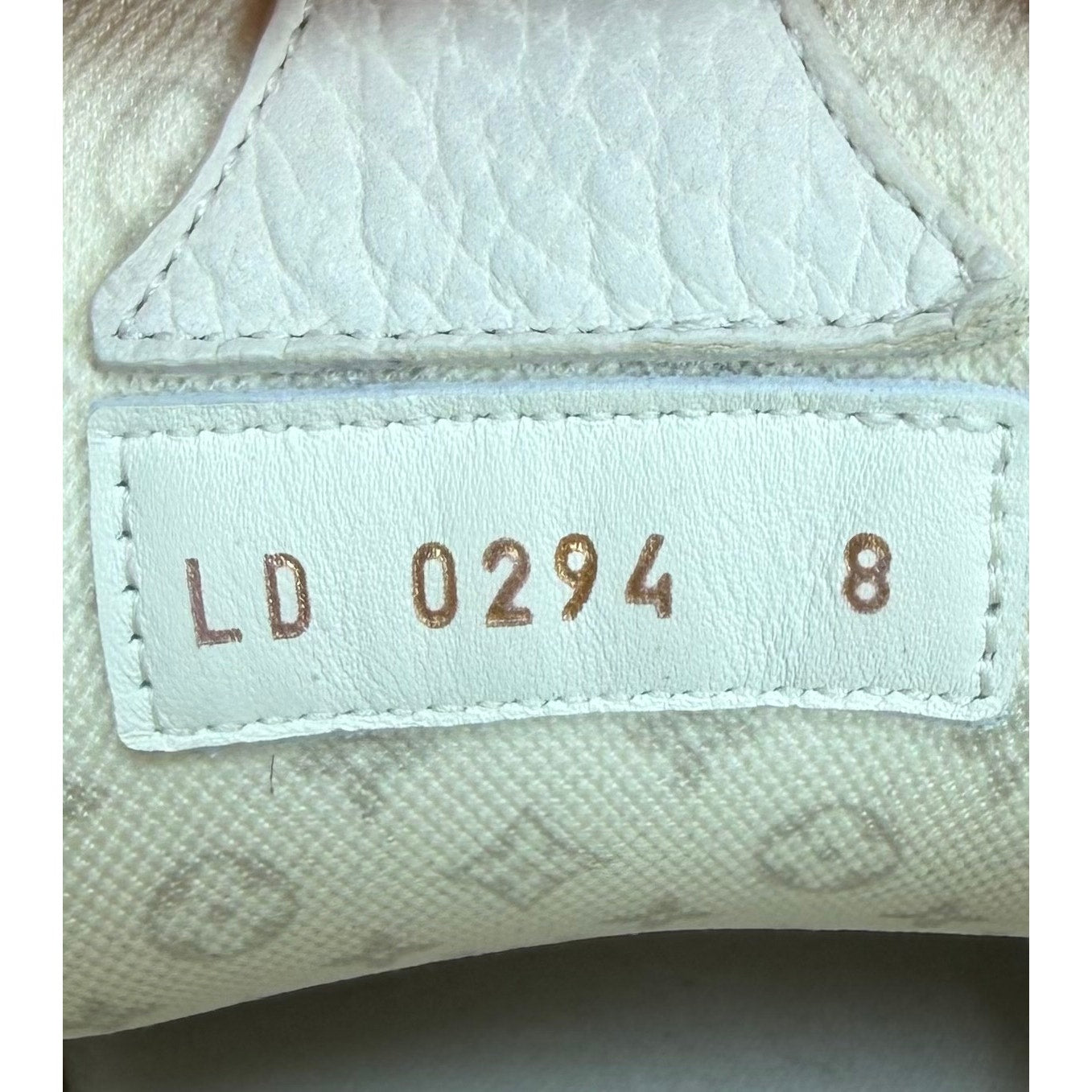 Size 8UK/9US - Louis Vuitton White Leather Skate