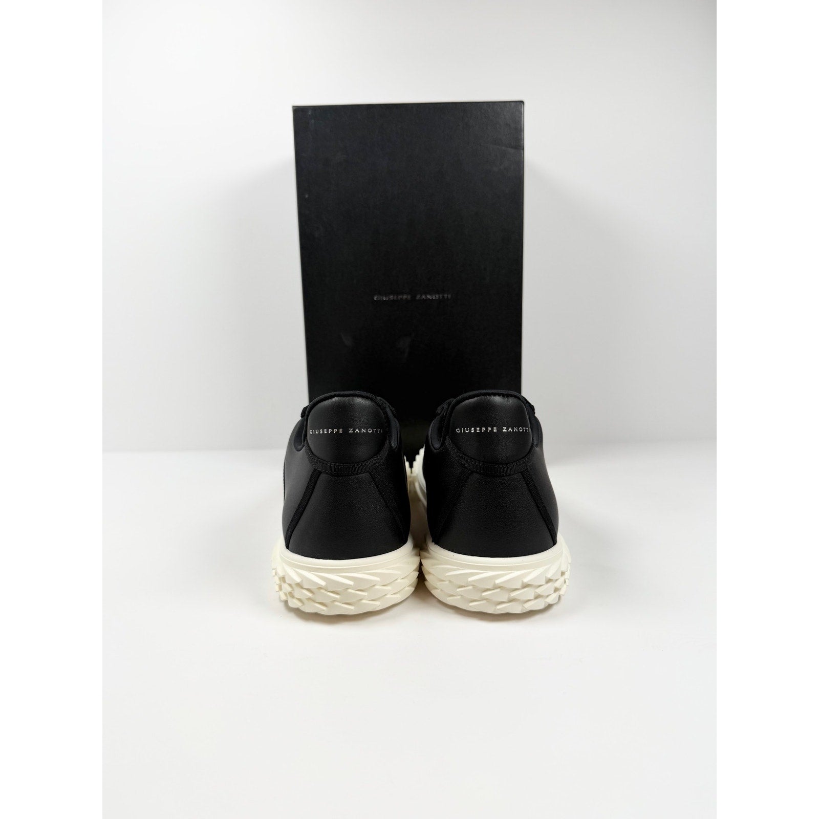 Size 41EU/8US - Giuseppe Zanotti Trainers NEW